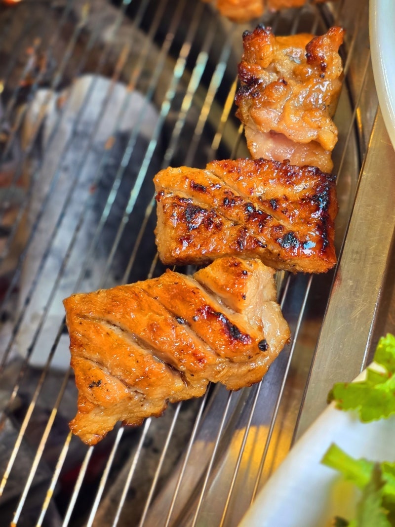 속초 돼지갈비 맛집, 속초 해수욕장 근처 맛집 | 속초 고기집 '동강청정한우앤한돈' 돼지갈비 후기 이미지 24