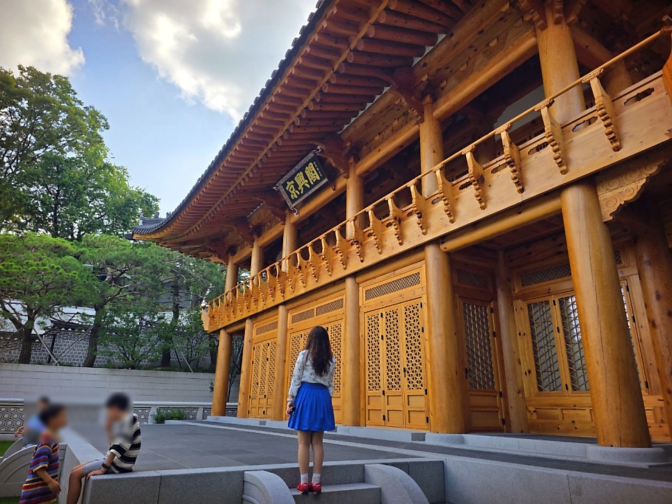 서울 전시 데이트 추천 | 일년에 딱 2달만 개방하는 북촌 선혜원 흔들리는 것들의 안부 후기 이미지 3