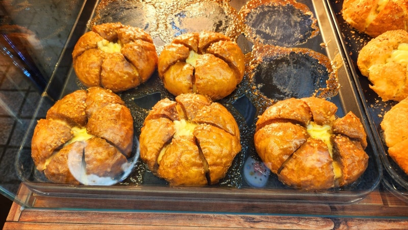 속초 중앙시장 빵집 추천 | 속초 기념품 먹거리 육쪽마늘빵집 팡파미유 후기 이미지 8