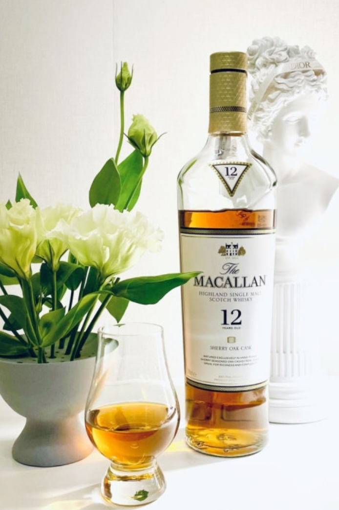 맥캘란 12년 쉐리케스크 사람들이 좋아하는 위스키 | 싸게사는 방법과 맛있게 마시는 법 및 음식 페어링 팁