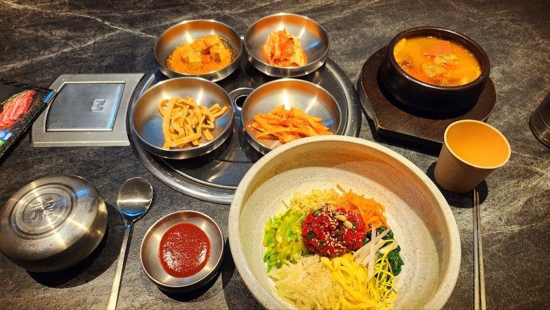 여의도한식 점심맛집 추천 | 육회비빔밥도 맛있는 샛강역맛집 여의도생고기 본점 후기