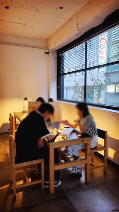 남영역 카페 & 바 추천 | 커피, 하이볼, 위스키, 맥주 그리고 분위기까지 모두 있는 'umoae' 이미지 4