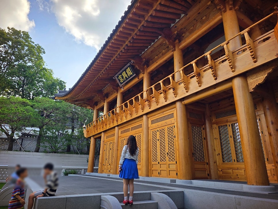 서울 전시 데이트 추천 | 일년에 딱 2달만 개방하는 북촌 선혜원 흔들리는 것들의 안부 후기 이미지 9