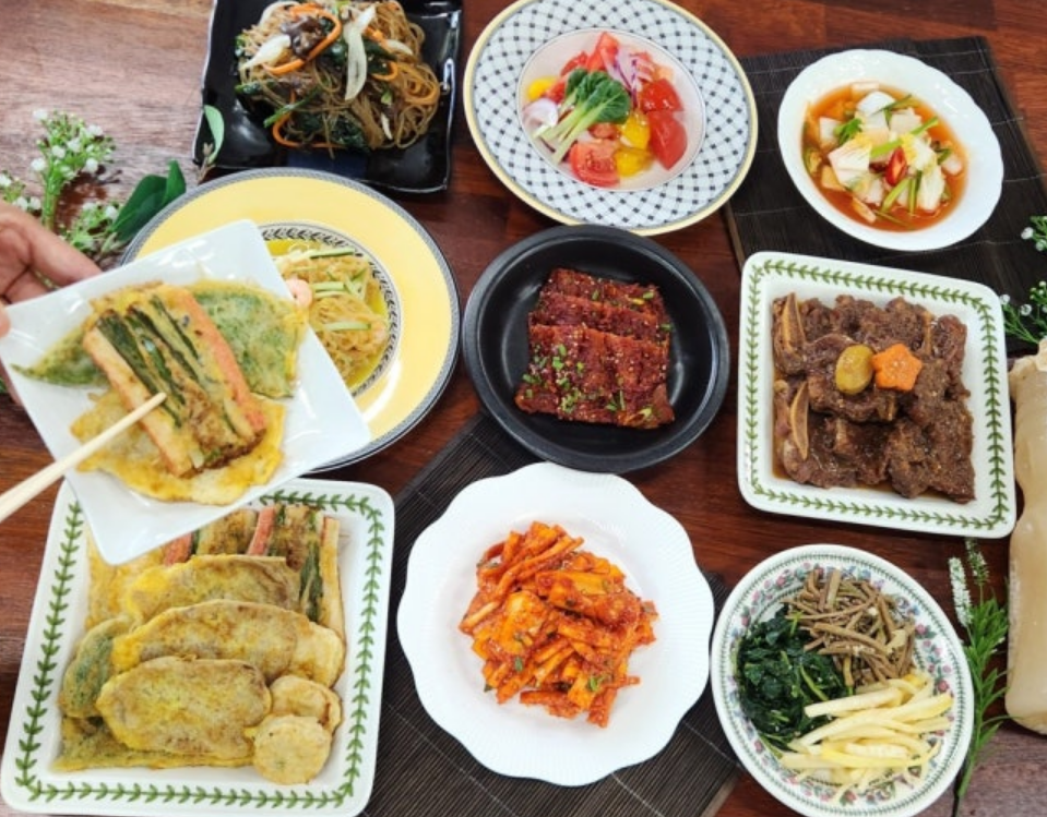 기름진 명절 음식 후 마시면 좋은 위스키 | 글렌리벳 18년, 발렌타인 17년, 조니워커 블랙 라벨