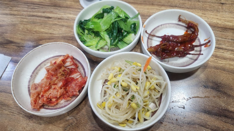 남대문 시장 숨은 맛집 - '우정식당'에서 제육+오징어볶음+부대찌개 풀코스 먹방 이미지 5