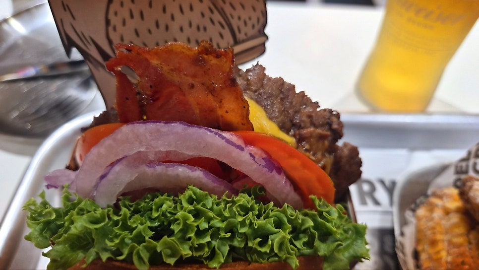 대흥역 맛집 추천 | 경의선숲길 근처 신촌 데이트 수제버거 맛집 마포구 맛집 보어드앤헝그리 마포 후기 이미지 19
