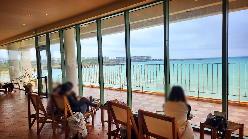 제주 서귀포 오션뷰 카페 추천 | 제주 먹거리 제주도 성산 빵집 서귀피안 베이커리 방문 후기 이미지 12