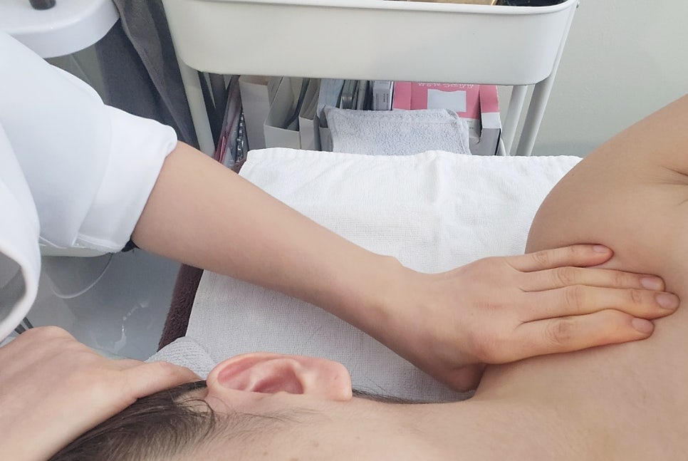선릉 에스테틱 역삼 피부관리 추천 | 무료 주차 가능한 아임에스테틱강남역삼점에서 역삼 윤곽관리 받은 후기 이미지 15