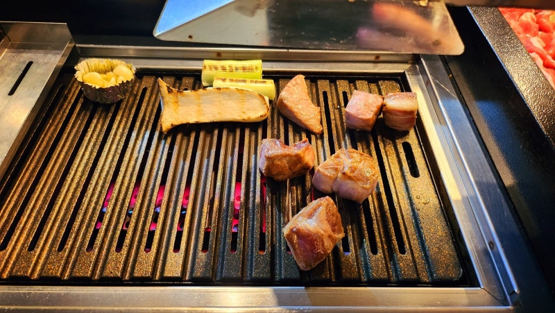 합정 홍대 내돈내산 고기집 맛집 추천 | 콜키지 프리 구워주는 고기집 옥돈 홍대점 후기 이미지 16