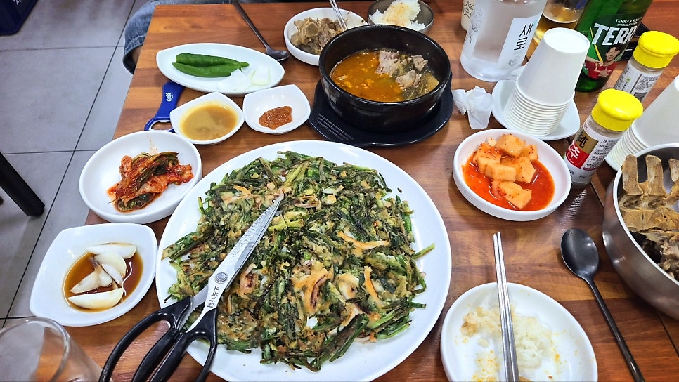 영등포구청 맛집 추천 | 뼈해장국 9천원의 가성비 맛집 당산뼈다귀해장국 방문