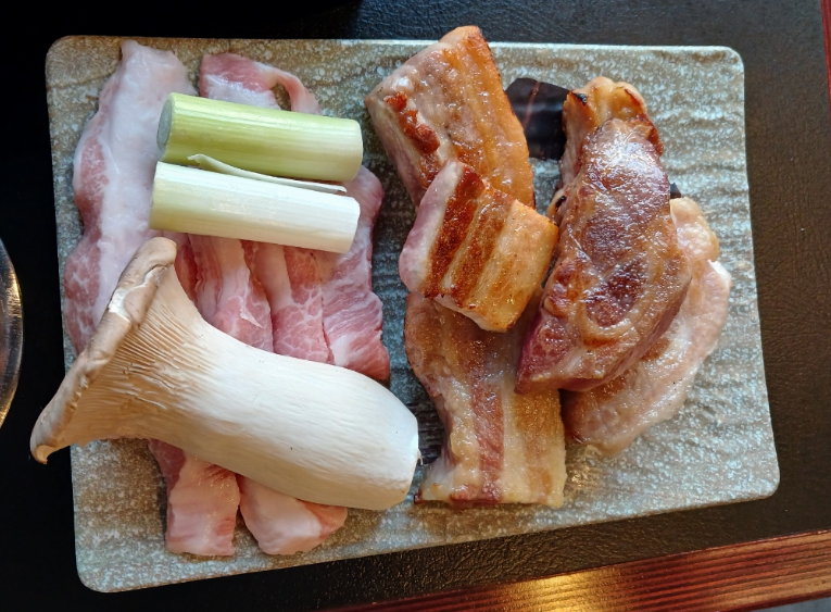 합정 홍대 내돈내산 고기집 맛집 추천 | 콜키지 프리 구워주는 고기집 옥돈 홍대점 후기 이미지 14