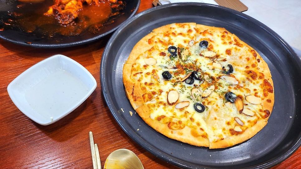 군산 쭈꾸미 맛집 추천 | 쭈꾸미 들깨칼국수 피자까지 은파호수공원 맛집 한식 군산불향쭈꾸미 나운점 후기 이미지 24