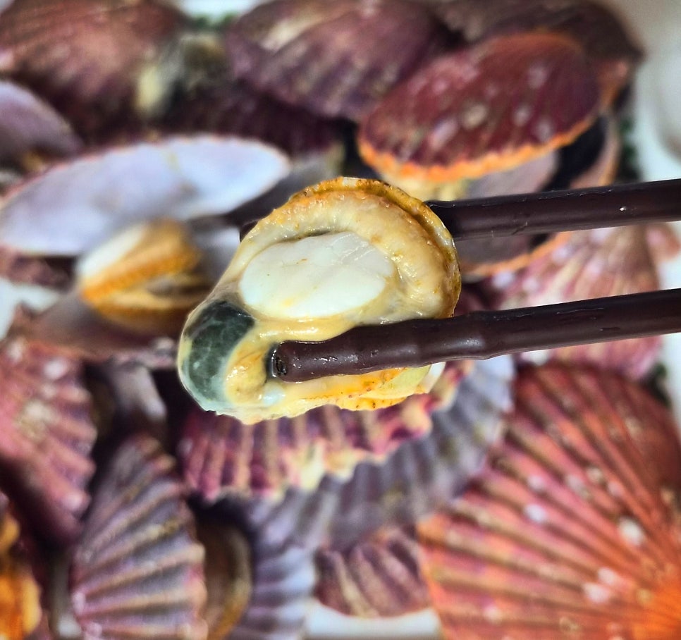 홍가리비 추천 | 제철 해산물 통영 가리비 세척법 및 맛있게 찌는 법 이미지 12