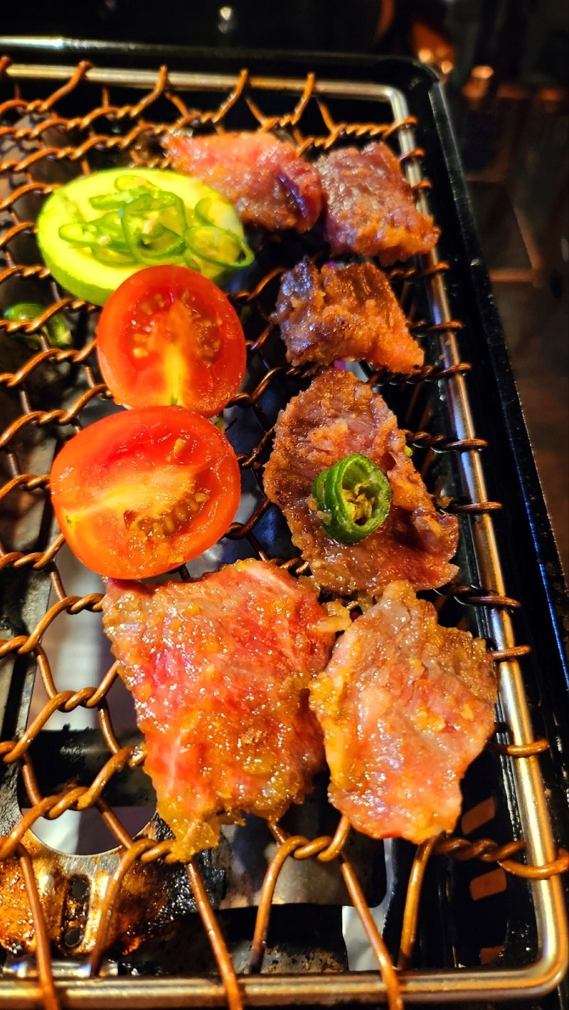 을지로 소고기 맛집 | 힙지로 갈비 맛집 분위기가 좋아 소개팅 및 데이트도 가능한 우희 후기 이미지 22
