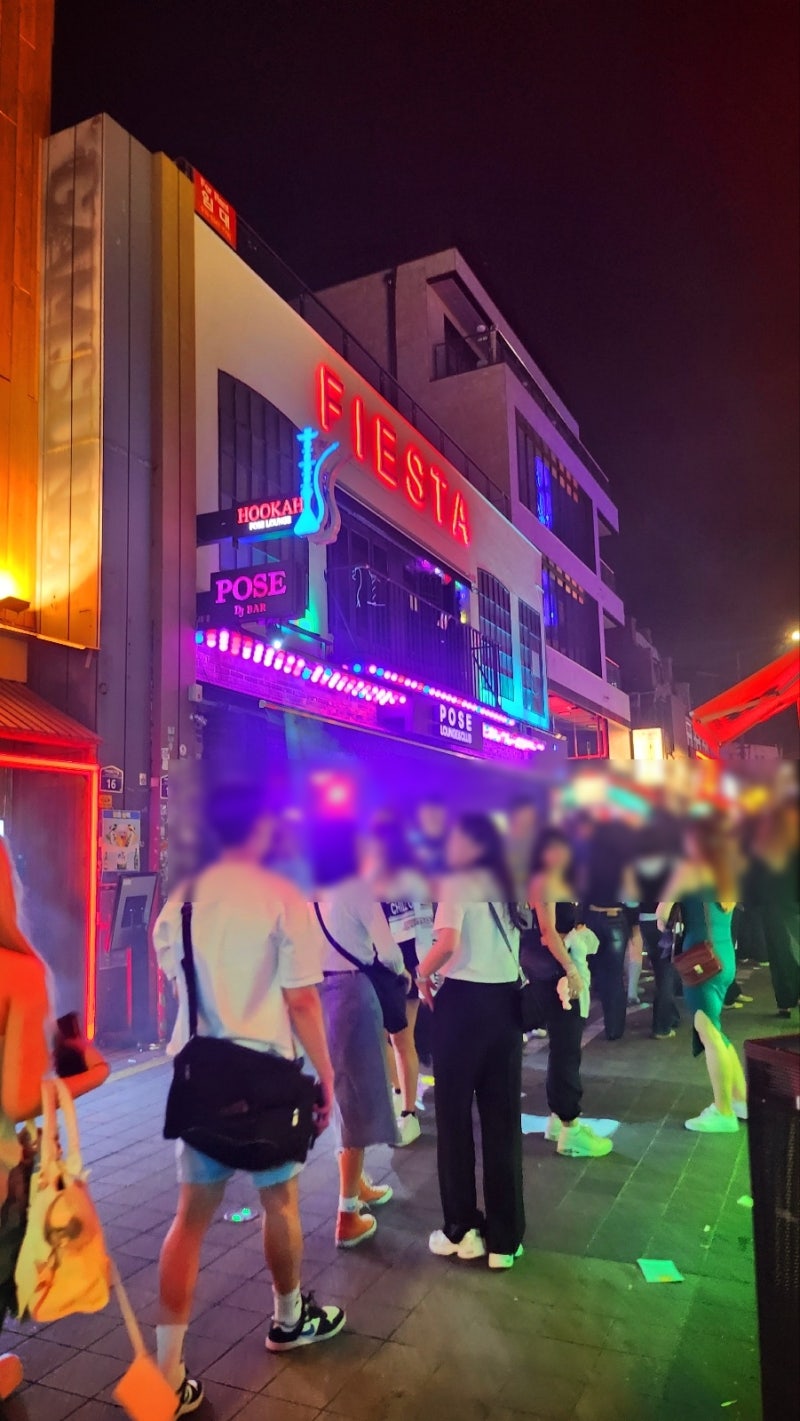 [이태원클럽추천] FIESTA - 이태원 라운지바 피에스타에서 불금 즐긴 후기