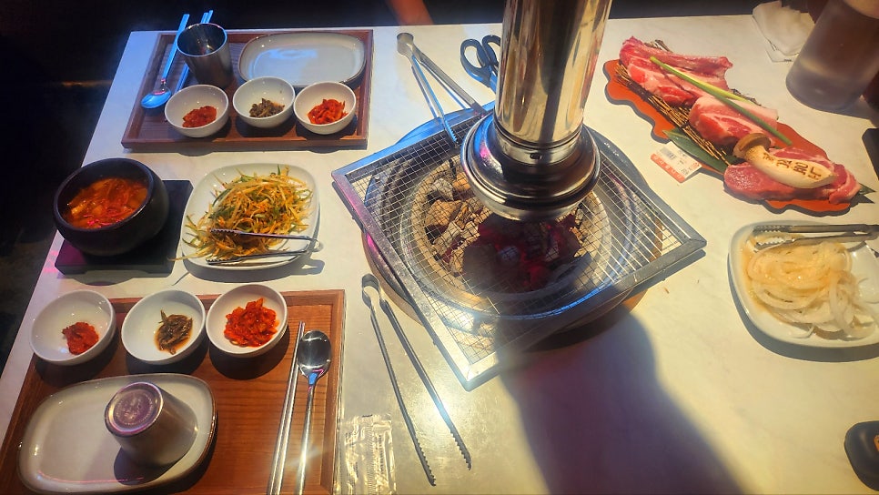 합정 삼겹살 추천 | 합정역 회식 테라스에서 힙한 분위기와 함께 즐기는 합정역 고기집 정육도 후기 이미지 31